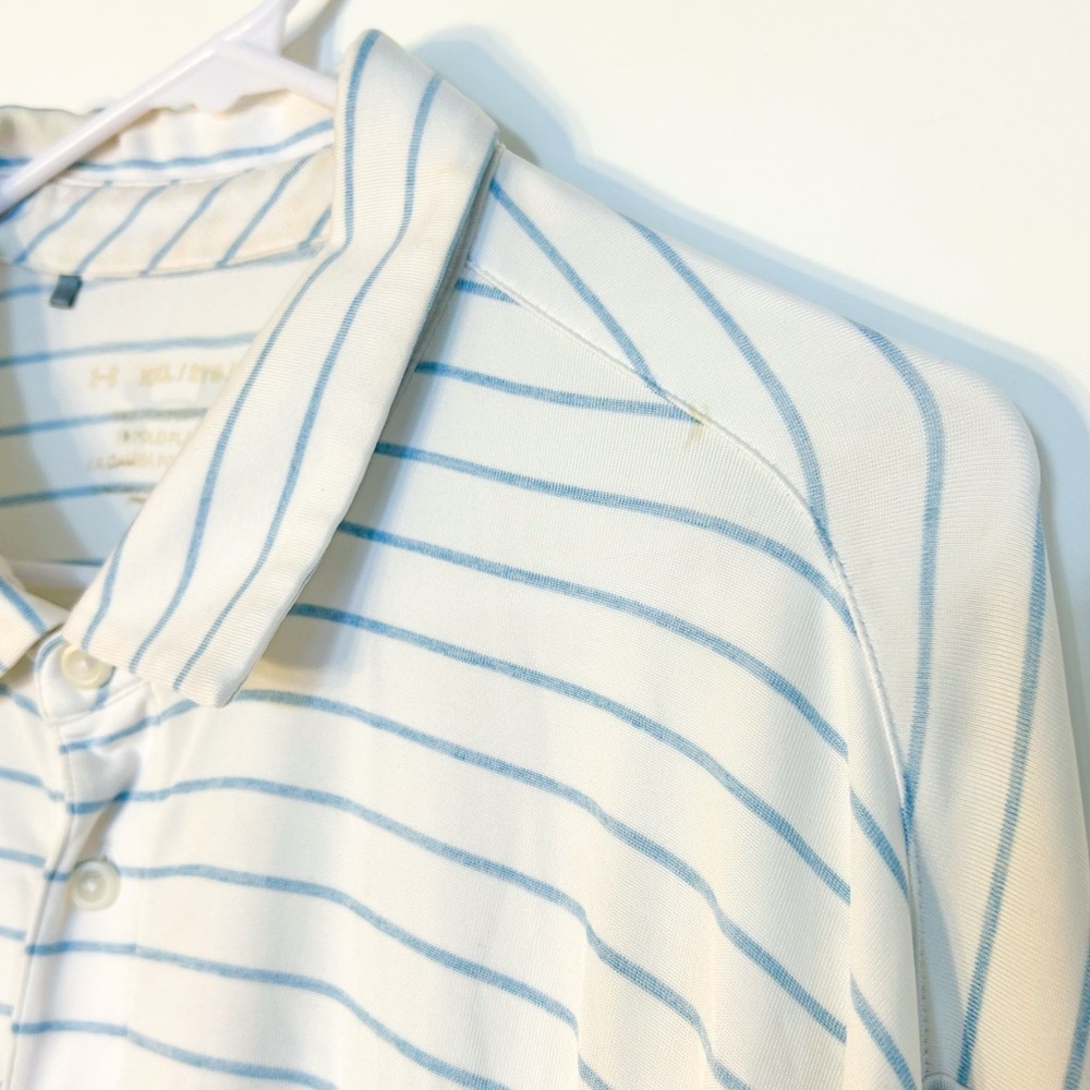 Under Armour Blue White Striped Short Sleeve Polo Golf Shirt Three Button Collar - Picture 6 of 6